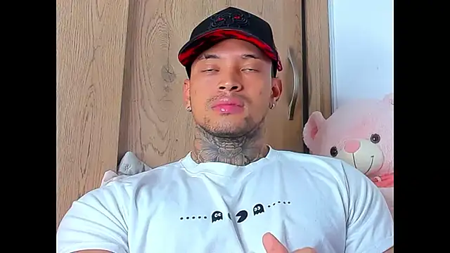 Stiven collins online show from December 5, 2025, 2:48 pm