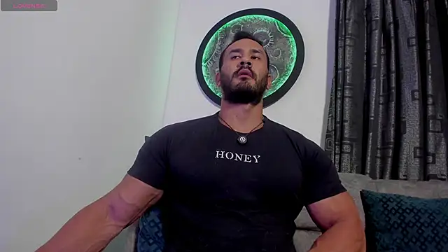 curt xxx online show from June 14, 2026, 4:35 am