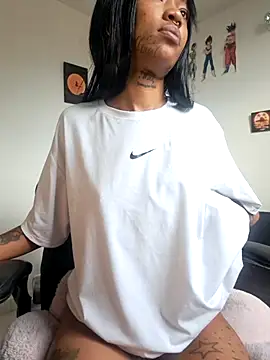 Snapshot of Honey-420- chatting on November 1, 2025, 11:48 am Honey-420- online show from November 1, 2025, 11:48 am