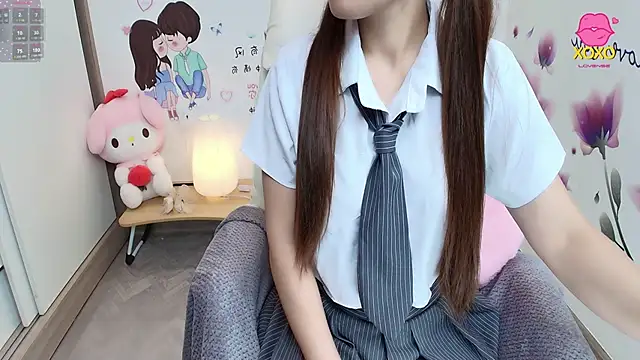 Snapshot of _Mizuki_ chatting on September 25, 2025, 4:35 pm Mizuki online show from September 25, 2025, 4:35 pm