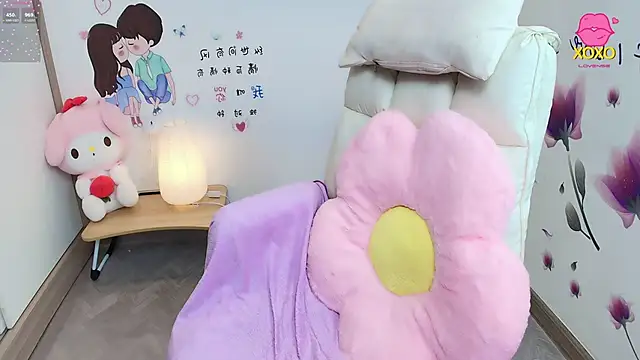 Snapshot of _Mizuki_ chatting on September 23, 2025, 4:58 pm Mizuki online show from September 23, 2025, 4:58 pm