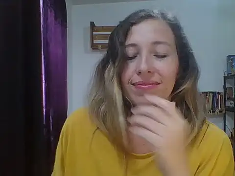 Snapshot of charlott_ponce chatting on October 10, 2025, 6:31 pm charlott ponce online show from October 10, 2025, 6:31 pm