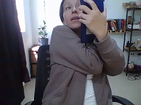 charlott ponce online show from February 8, 2026, 6:49 pm