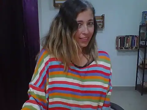 Snapshot of charlott_ponce chatting on October 9, 2025, 5:13 pm charlott ponce online show from October 9, 2025, 5:13 pm