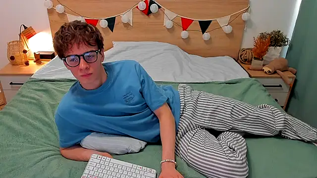 Fandi 777 online show from November 14, 2025, 7:01 am