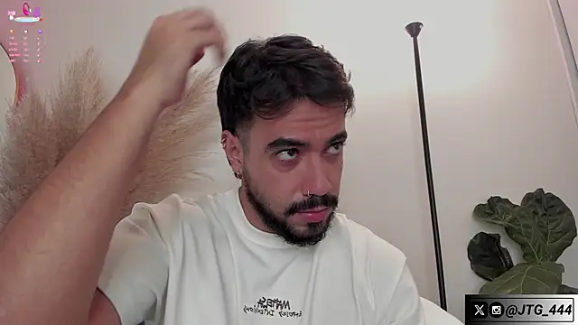 Snapshot of JeycobxBraand chatting on October 8, 2025, 3:52 am JeycobxBraand online show from October 8, 2025, 3:52 am