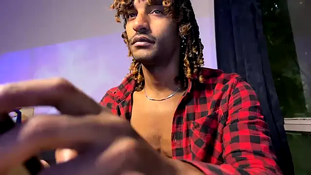 Snapshot of gerson173Hugo chatting on October 24, 2025, 2:43 am gerson173Hugo online show from October 24, 2025, 2:43 am