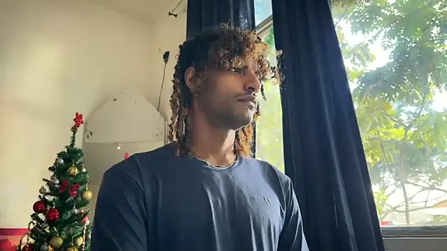 Snapshot of gerson173Hugo chatting on November 26, 2025, 10:04 am gerson173Hugo online show from November 26, 2025, 10:04 am