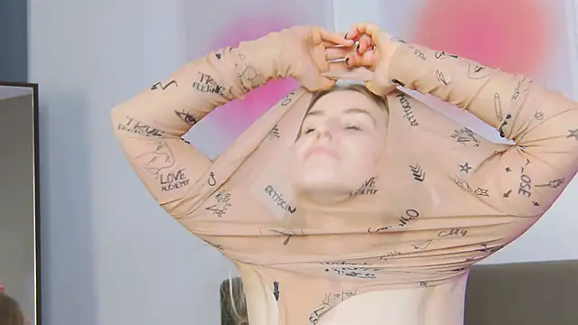 VioletiSwone online show from November 21, 2025, 6:34 am