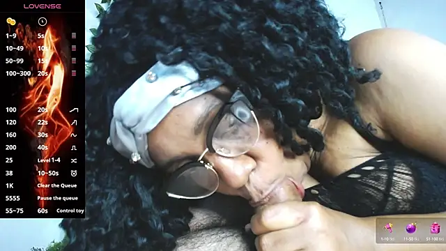 Snapshot of jade-stone88 chatting on December 11, 2024, 5:00 am jade-stone88 online show from December 11, 2024, 5:00 am