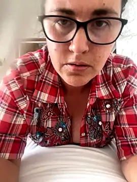 Snapshot of MorbidaMonica01 chatting on September 8, 2025, 3:22 pm MorbidaMonica01 online show from September 8, 2025, 3:22 pm