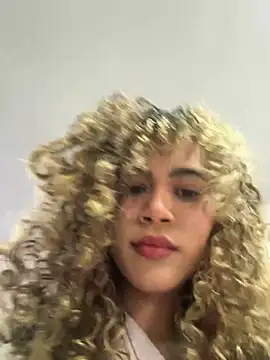 Snapshot of Lianh_Benett chatting on February 19, 2026, 2:25 pm Lianh Benett online show from February 19, 2026, 2:25 pm