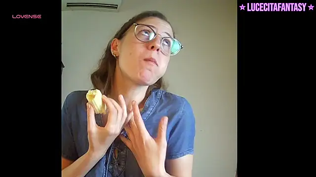 Snapshot of lucecitafantasy2 chatting on March 4, 2026, 2:58 pm lucecitafantasy2 online show from March 4, 2026, 2:58 pm