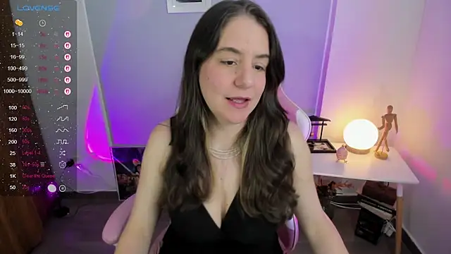 Snapshot of Tamara_m_ chatting on May 8, 2026, 6:45 pm Tamara m online show from May 8, 2026, 6:45 pm