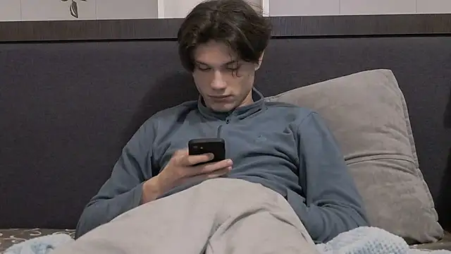 Snapshot of CalvinCay chatting on January 25, 2025, 10:50 pm CalvinCay online show from January 25, 2025, 10:50 pm