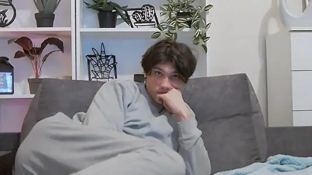 Snapshot of CalvinCay chatting on March 15, 2025, 10:33 pm CalvinCay online show from March 15, 2025, 10:33 pm