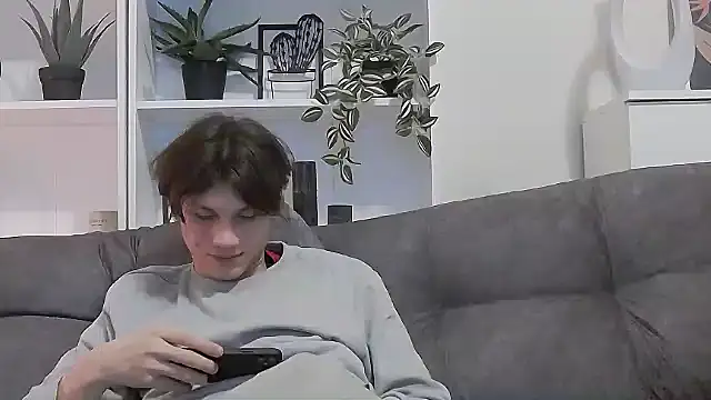 Snapshot of CalvinCay chatting on March 10, 2025, 8:01 pm CalvinCay online show from March 10, 2025, 8:01 pm