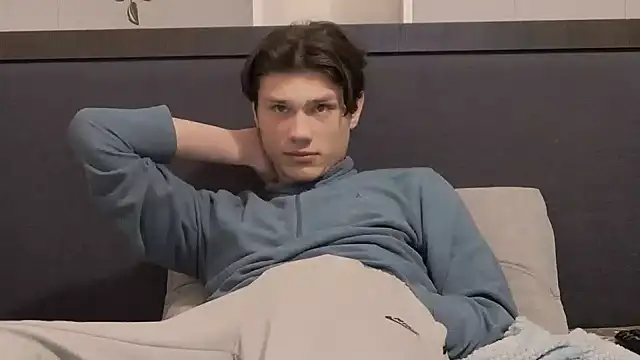 Snapshot of CalvinCay chatting on January 26, 2025, 11:29 pm CalvinCay online show from January 26, 2025, 11:29 pm