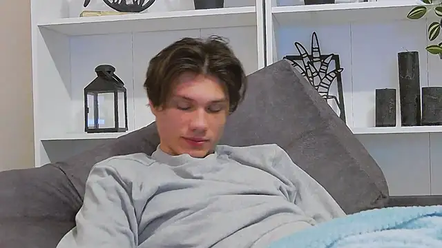 Snapshot of CalvinCay chatting on March 1, 2025, 3:43 am CalvinCay online show from March 1, 2025, 3:43 am