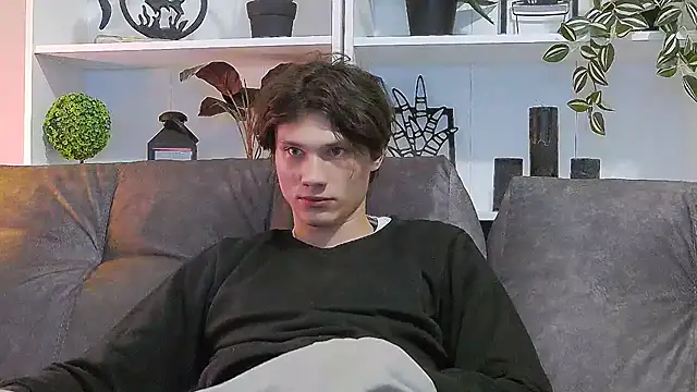 Snapshot of CalvinCay chatting on March 17, 2025, 7:26 pm CalvinCay online show from March 17, 2025, 7:26 pm