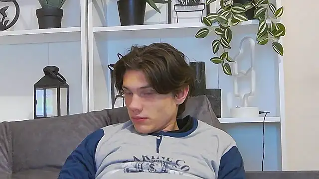 Snapshot of CalvinCay chatting on February 26, 2025, 1:46 am CalvinCay online show from February 26, 2025, 1:46 am