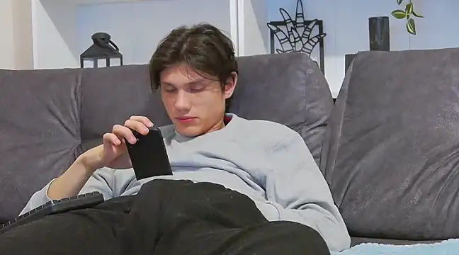 Snapshot of CalvinCay chatting on March 6, 2025, 2:09 am CalvinCay online show from March 6, 2025, 2:09 am