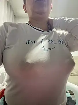 Snapshot of ruby_santana777 chatting on October 17, 2025, 7:04 pm ruby santana777 online show from October 17, 2025, 7:04 pm