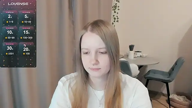 Snapshot of Alyaley chatting on November 19, 2025, 6:24 am Alyaley online show from November 19, 2025, 6:24 am