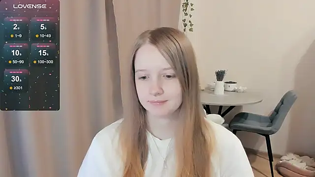 Snapshot of Alyaley chatting on October 22, 2025, 1:21 pm Alyaley online show from October 22, 2025, 1:21 pm