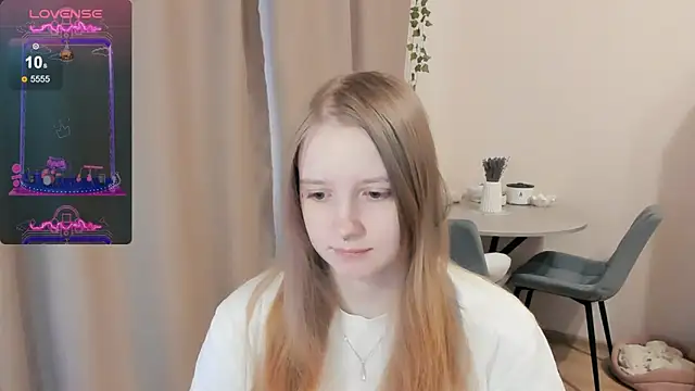 Snapshot of Alyaley chatting on October 10, 2025, 6:36 am Alyaley online show from October 10, 2025, 6:36 am