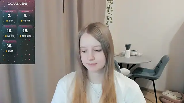 Snapshot of Alyaley chatting on October 25, 2025, 5:28 am Alyaley online show from October 25, 2025, 5:28 am