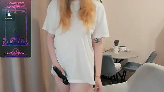 Snapshot of Alyaley chatting on October 8, 2025, 11:16 pm Alyaley online show from October 8, 2025, 11:16 pm