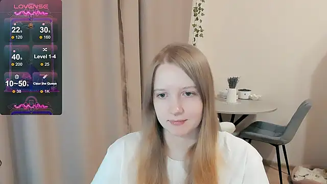 Snapshot of Alyaley chatting on October 13, 2025, 6:42 pm Alyaley online show from October 13, 2025, 6:42 pm