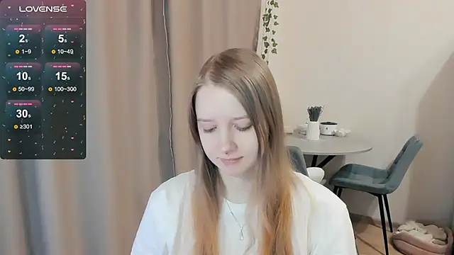 Snapshot of Alyaley chatting on November 1, 2025, 7:57 am Alyaley online show from November 1, 2025, 7:57 am