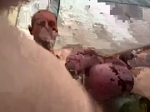 Snapshot of mattis4215 chatting on December 21, 2025, 8:31 pm mattis4215 online show from December 21, 2025, 8:31 pm