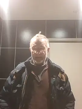 Snapshot of 60philippe chatting on January 16, 2025, 8:11 am 60philippe online show from January 16, 2025, 8:11 am