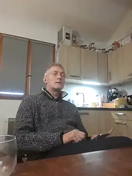 Snapshot of 60philippe chatting on January 30, 2025, 3:19 pm 60philippe online show from January 30, 2025, 3:19 pm