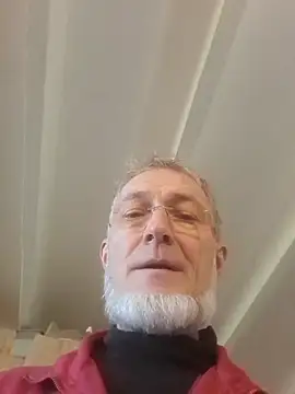 Snapshot of 60philippe chatting on January 3, 2025, 12:29 pm 60philippe online show from January 3, 2025, 12:29 pm