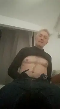 Snapshot of 60philippe chatting on March 3, 2025, 12:17 pm 60philippe online show from March 3, 2025, 12:17 pm