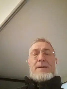 Snapshot of 60philippe chatting on December 22, 2024, 1:33 pm 60philippe online show from December 22, 2024, 1:33 pm