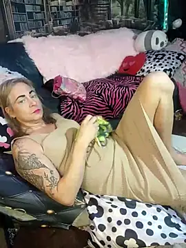 KrystallCoxxh online show from December 21, 2025, 9:00 am