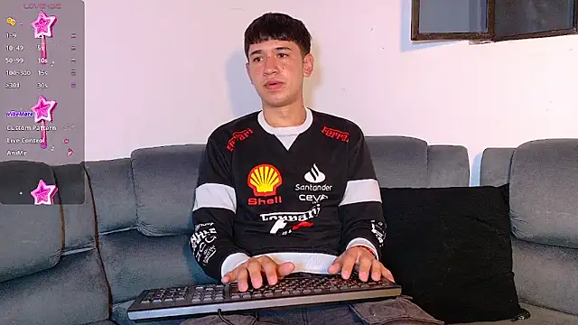 Snapshot of Mr_daren_ chatting on November 14, 2025, 8:12 pm Mr daren online show from November 14, 2025, 8:12 pm