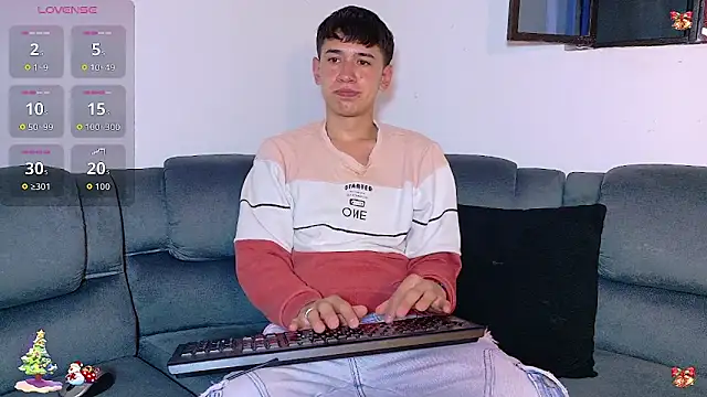 Snapshot of Mr_daren_ chatting on December 15, 2025, 7:52 pm Mr daren online show from December 15, 2025, 7:52 pm