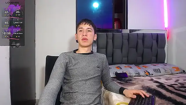 Mr daren  online show from March 3, 2025, 5:09 pm
