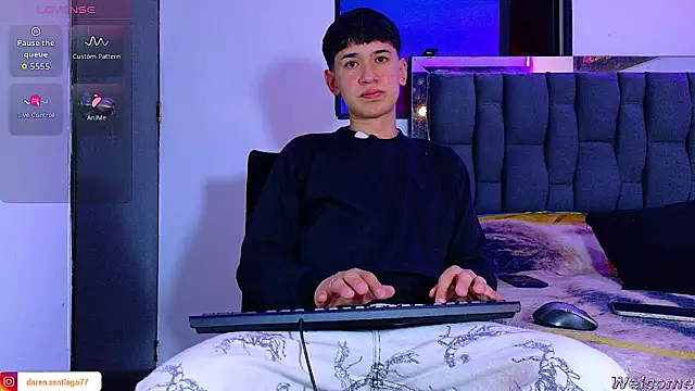 Snapshot of Mr_daren_ chatting on July 20, 2026, 7:38 pm Mr daren online show from July 20, 2026, 7:38 pm