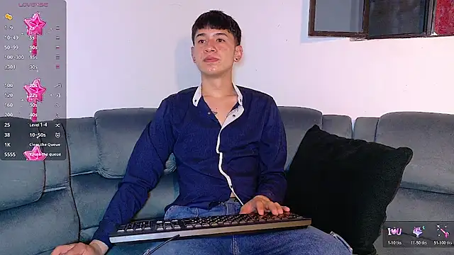 Snapshot of Mr_daren_ chatting on November 27, 2025, 7:03 pm Mr daren online show from November 27, 2025, 7:03 pm