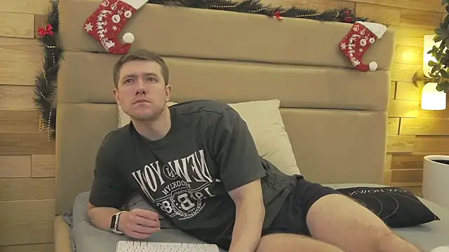 EthanPinkman online show from December 22, 2025, 4:23 am