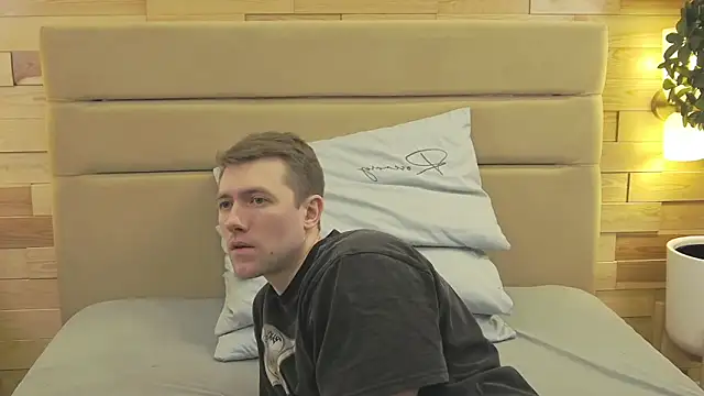 EthanPinkman online show from March 1, 2026, 3:39 am