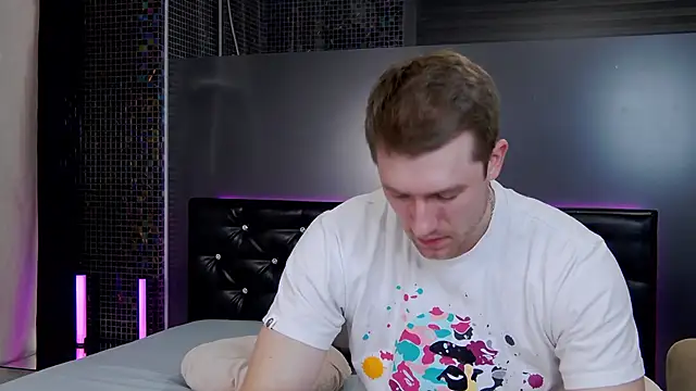 EthanPinkman online show from September 16, 2025, 4:13 am