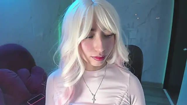 LilithCooperr  online show from November 21, 2025, 10:42 pm